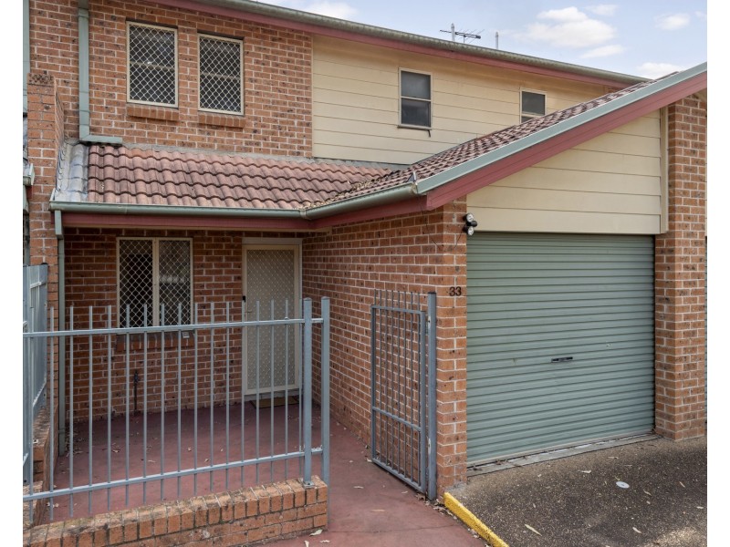 33 Huntley Drive, Blacktown NSW 2148