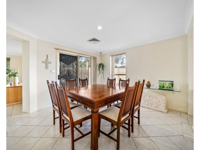 2 Hamlin Street, Quakers Hill NSW 2763