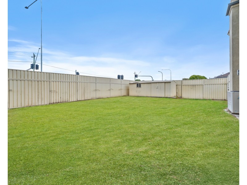 2 Hamlin Street, Quakers Hill NSW 2763