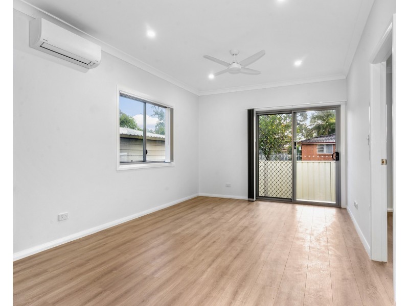 33a Gerald Crescent, Doonside NSW 2767