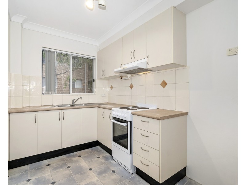 13/21-23 Devitt Street, Blacktown NSW 2148