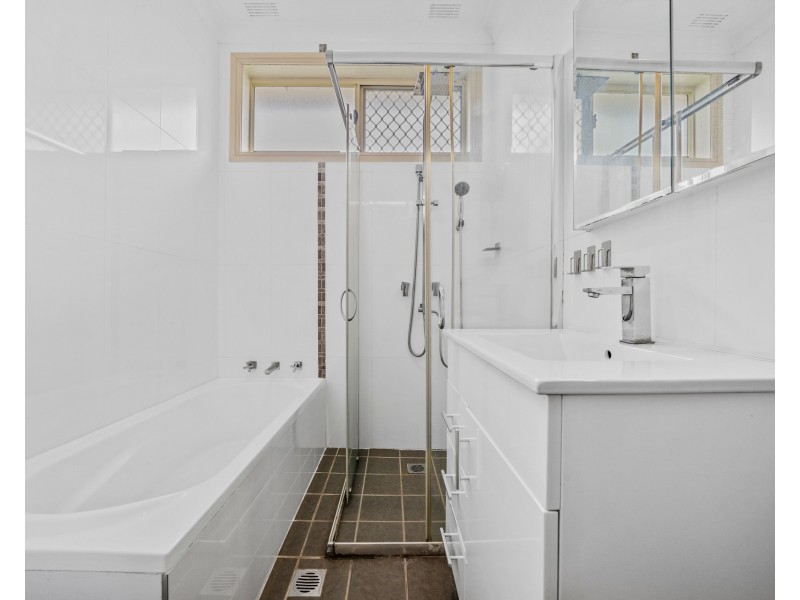 12 Corryong Street, Fairfield West NSW 2165