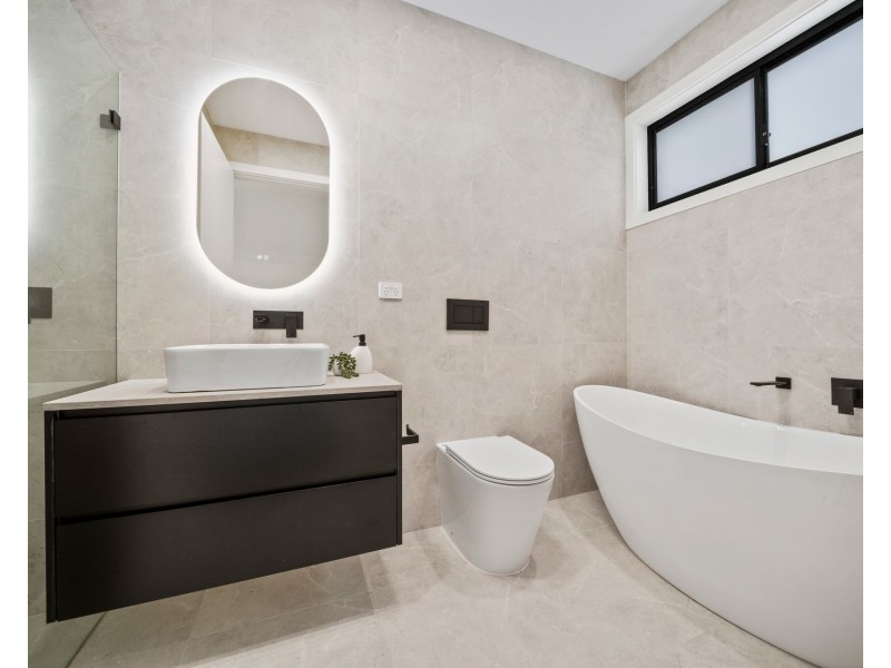 11a Karani Avenue, Guildford NSW 2161