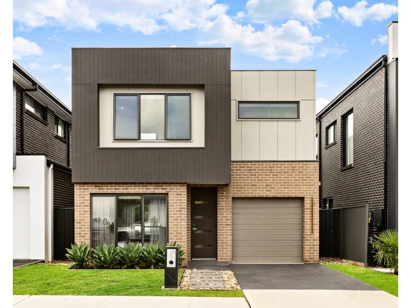 38 Pecan Crescent  (grantham Farm), Riverstone NSW 2765