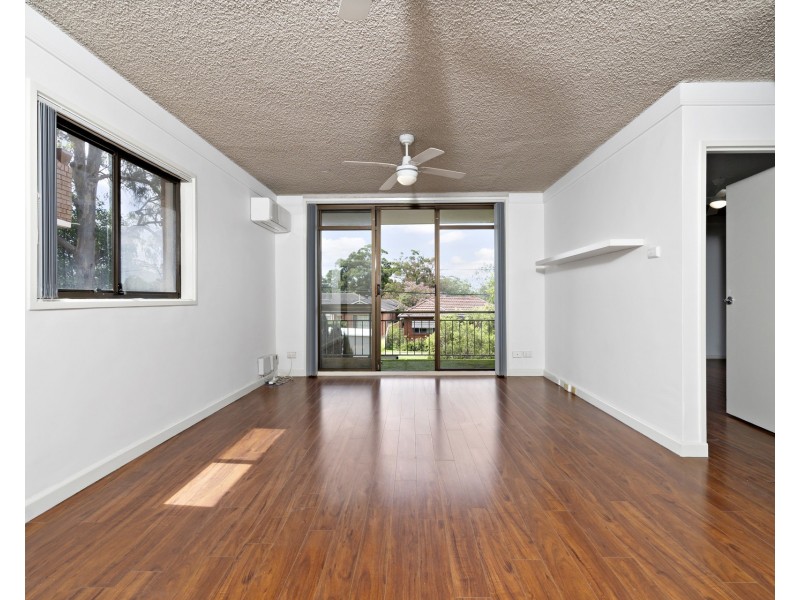 2/7 Boyd Street, Blacktown NSW 2148