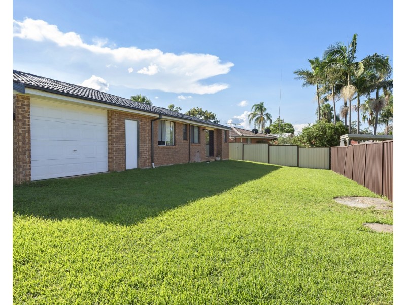 5 Pam Green Place, Doonside NSW 2767