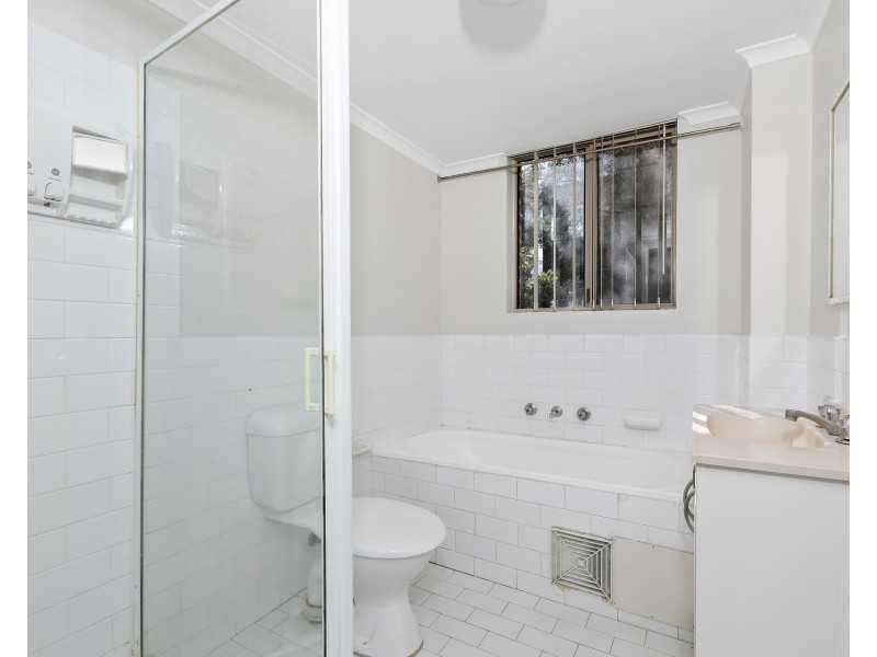12/25-27 Fourth Avenue, Blacktown NSW 2148