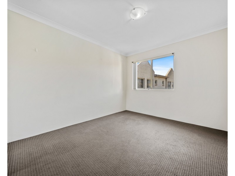 23/14-18 Fourth Avenue, Blacktown NSW 2148