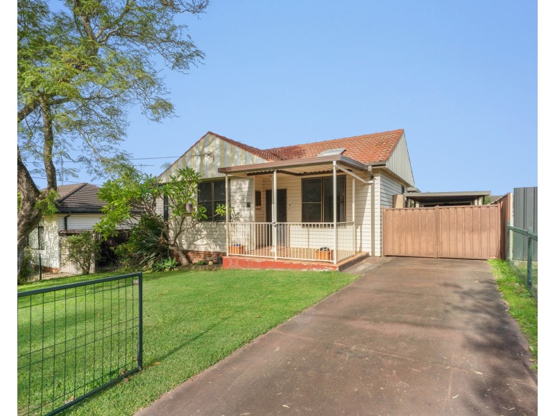 10 Noakes Parade, Lalor Park NSW 2147
