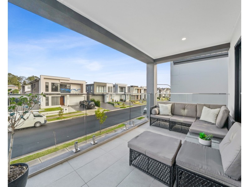 33 Pecan Crescent, Riverstone NSW 2765