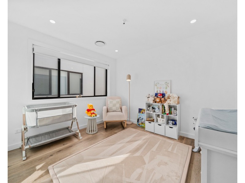 33 Pecan Crescent, Riverstone NSW 2765