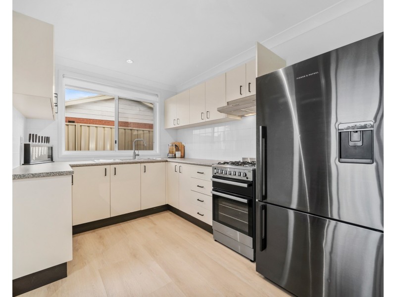 6 Merevale Place, Oakhurst NSW 2761