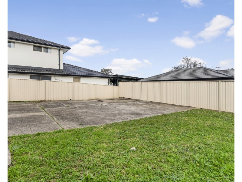 4 Robyn Street, Woodpark NSW 2164