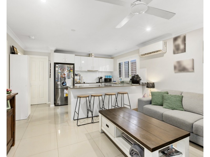 12 & 12a Noakes Parade, Lalor Park NSW 2147