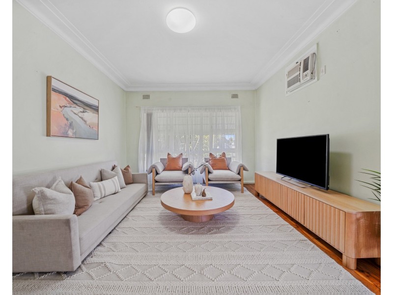 19 Lennox Street, Old Toongabbie NSW 2146