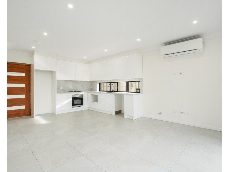 15a Mifsud Crescent, Oakhurst NSW 2761