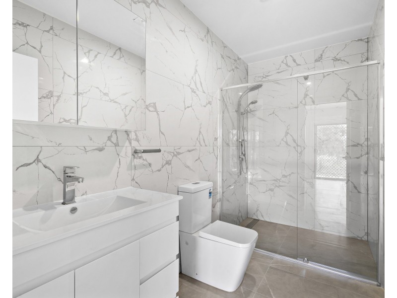 2/154 Willan Drive, Cartwright NSW 2168