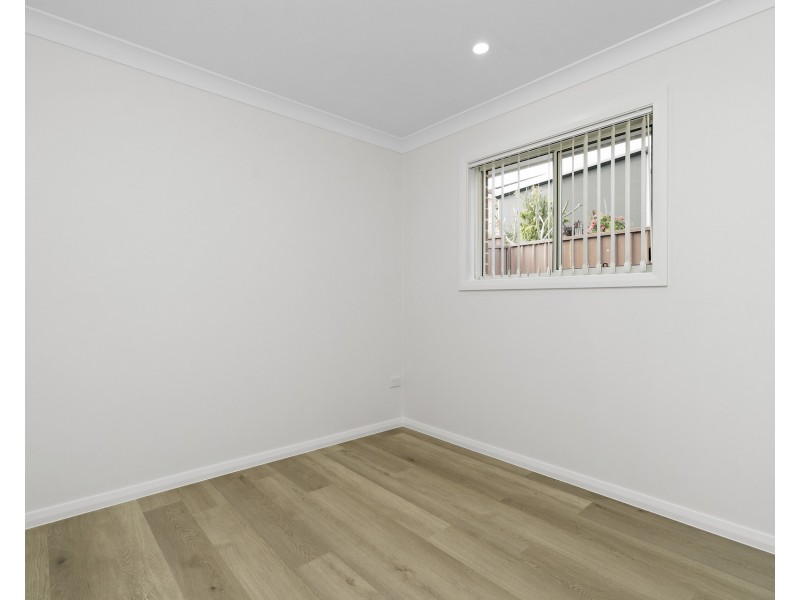 17a Hinkler Place, Doonside NSW 2767
