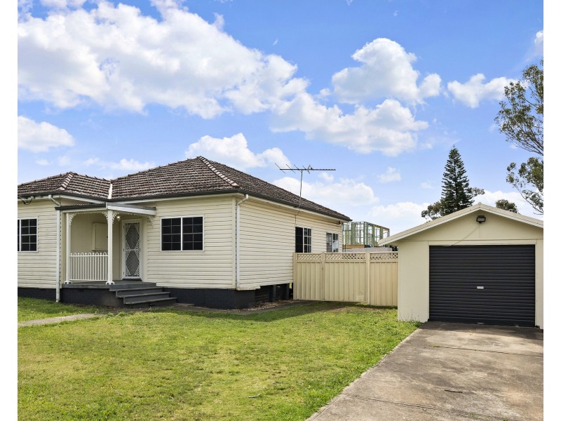 27 McCulloch Road, Blacktown NSW 2148