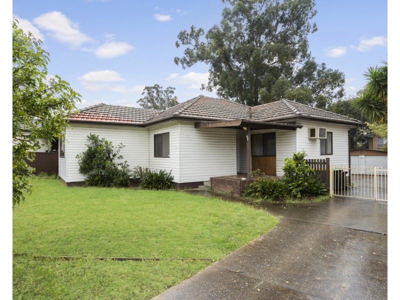 17 Doonside Crescent, Blacktown NSW 2148