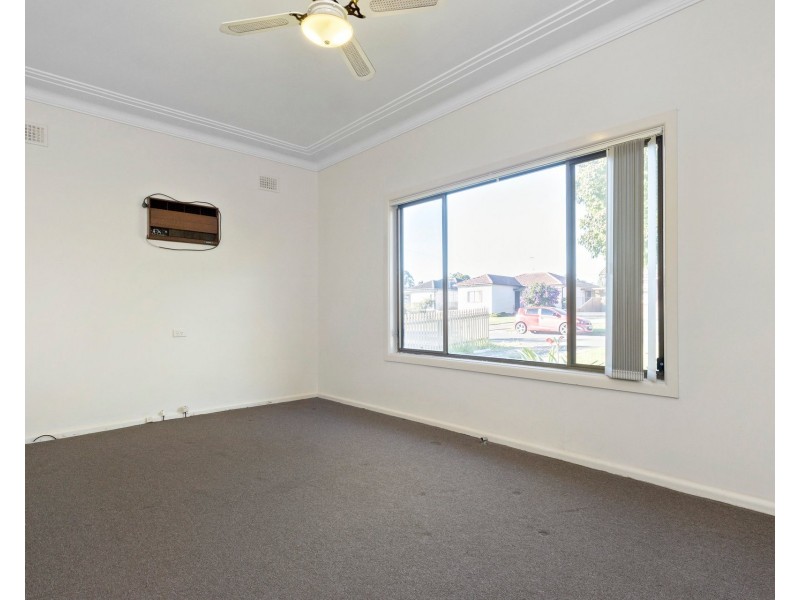 43 Killarney Avenue, Blacktown NSW 2148