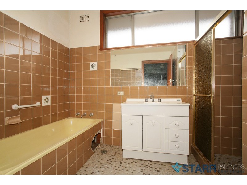 22 Cornelia Road, Toongabbie NSW 2146