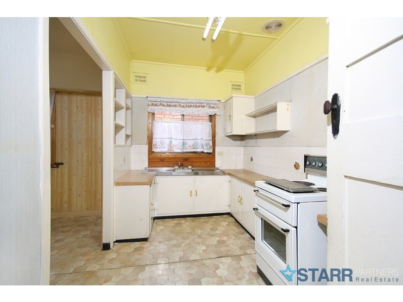 9 Sarsfileld Street, Blacktown NSW 2148