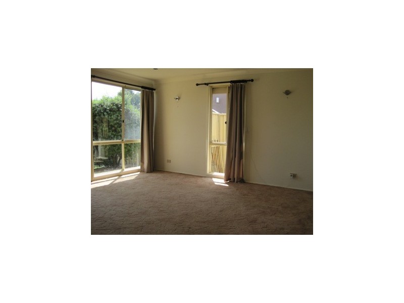 102 Buckwell Drive,, Hassall Grove NSW 2761