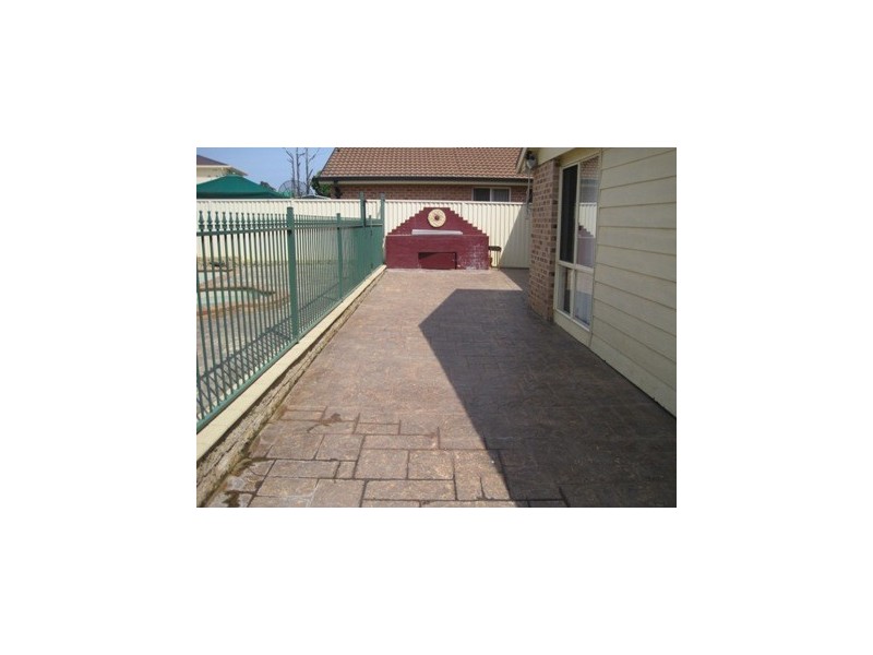 102 Buckwell Drive,, Hassall Grove NSW 2761