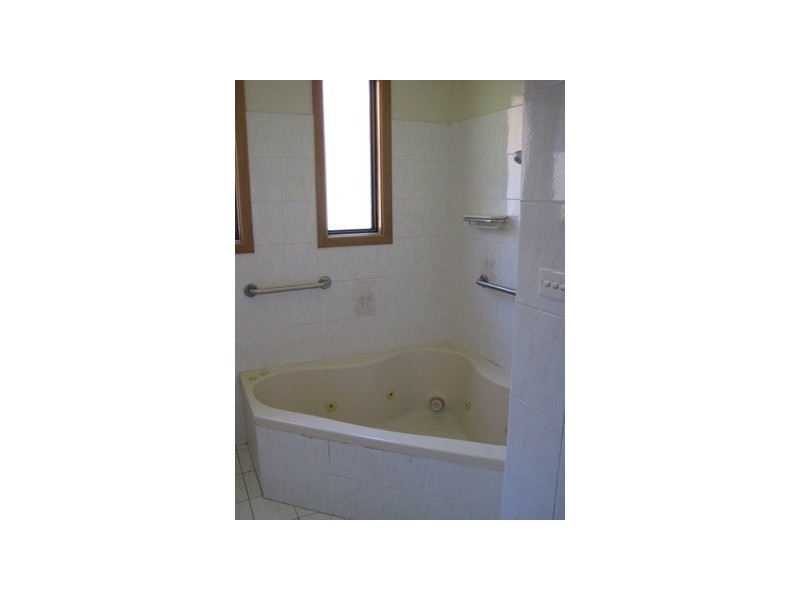 7 Fifth Ave,, Seven Hills NSW 2147