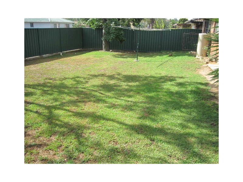 8 Slade Place,, Prospect NSW 2148