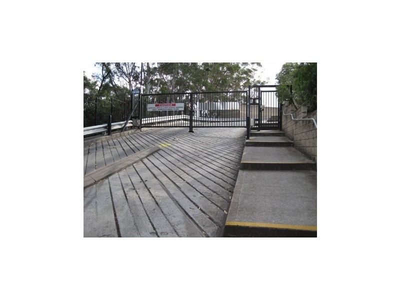 211/80 John Whiteway Drive,, Gosford NSW 2250