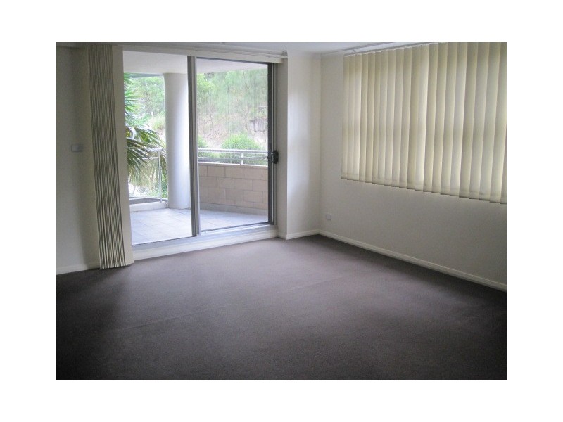 211/80 John Whiteway Drive,, Gosford NSW 2250