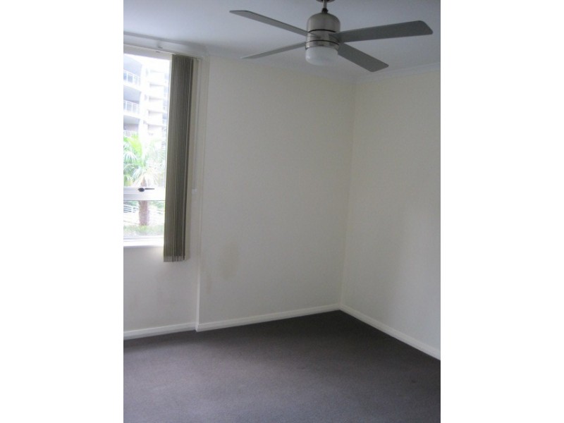 211/80 John Whiteway Drive,, Gosford NSW 2250