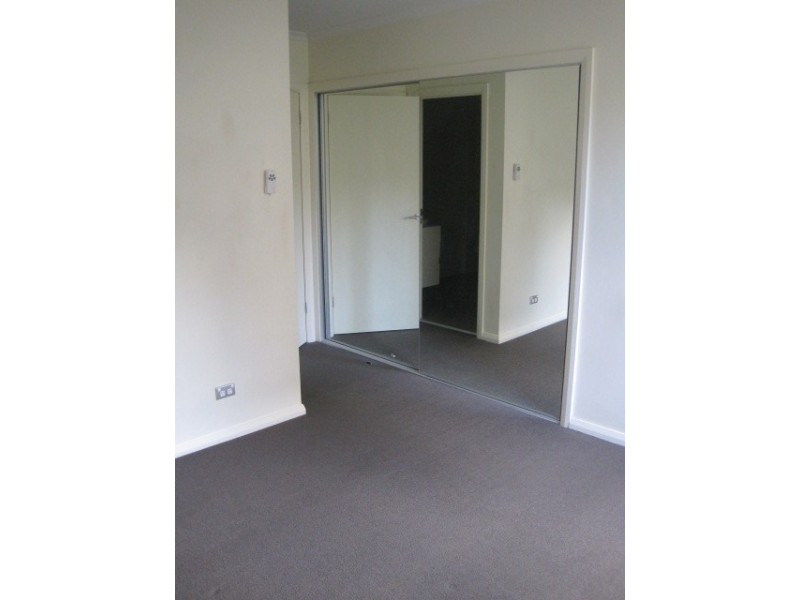 211/80 John Whiteway Drive,, Gosford NSW 2250