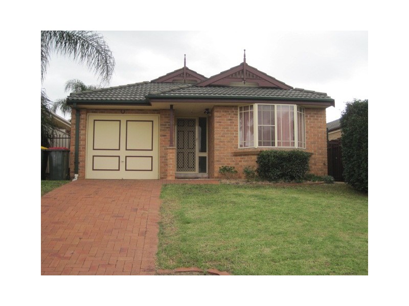 5 Kashmir Ave,, Quakers Hill NSW 2763