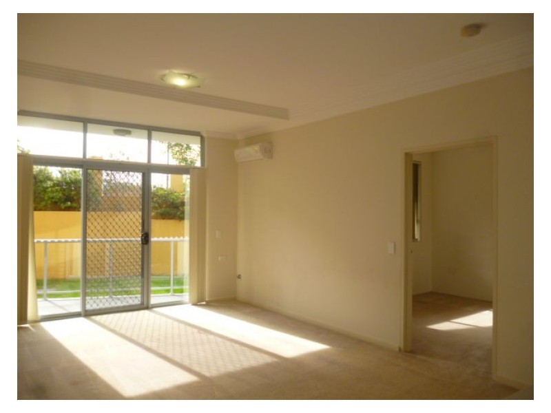 8/2-6 Bruce Street, Blacktown NSW 2148