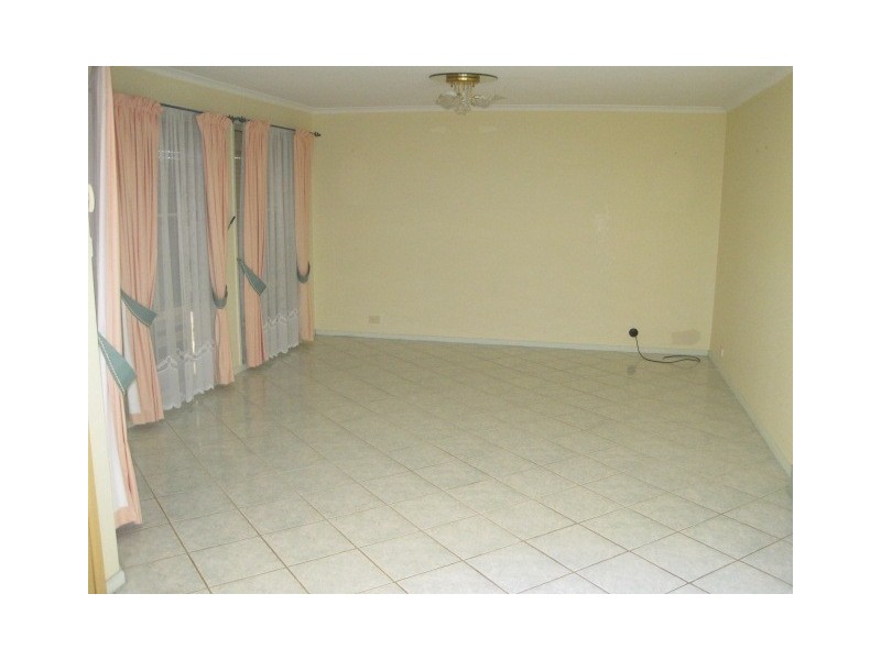 37 Farmingdale Drive,, Blacktown NSW 2148