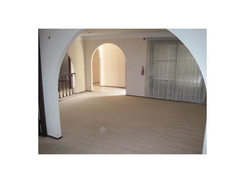 63 Cowley Crescent, Prospect NSW 2148