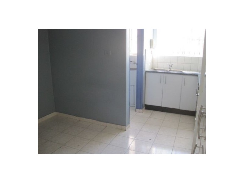 4/5 Carramar Ave,, Carramar NSW 2163