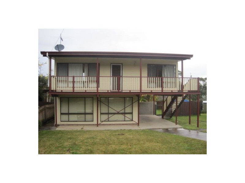 34 Walker Road,, Wyoming NSW 2250