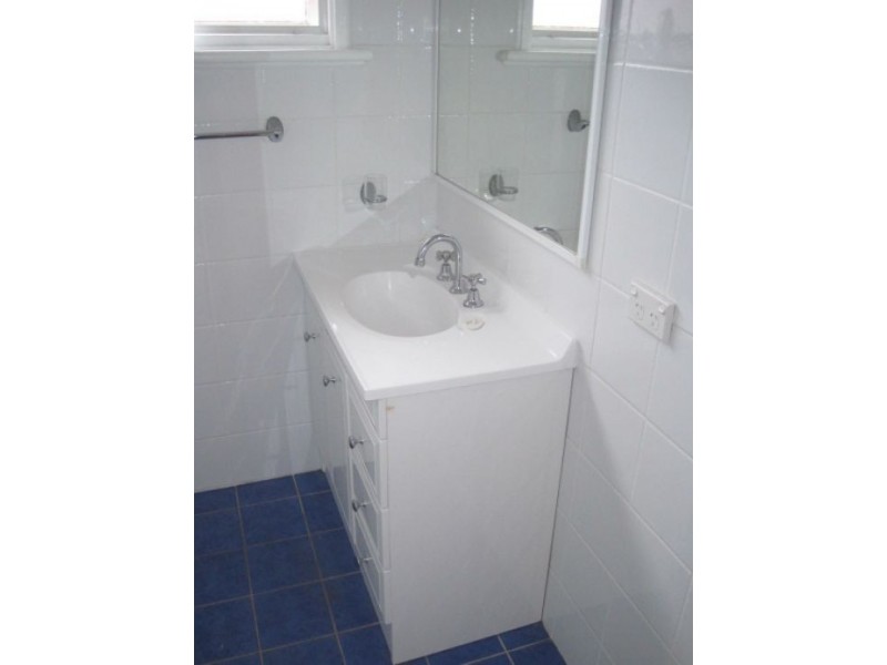 34 Walker Road,, Wyoming NSW 2250