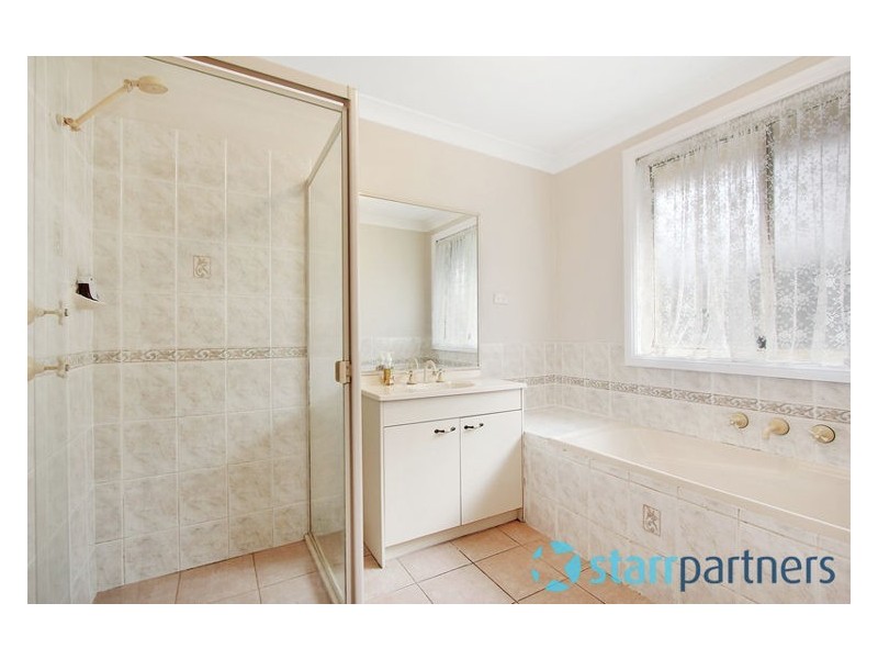 28 Pinehurst Avenue, Glenmore Park NSW 2745