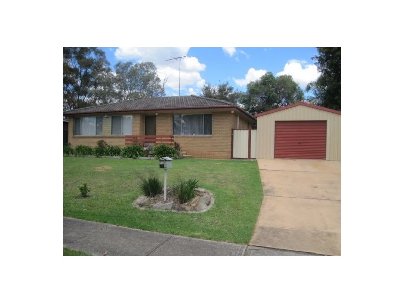 House 12 Chaplin Crescent, Quakers Hill NSW 2763