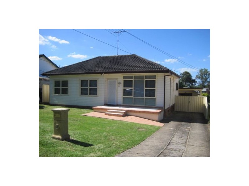 21 Dinabeth Ave,, Blacktown NSW 2148