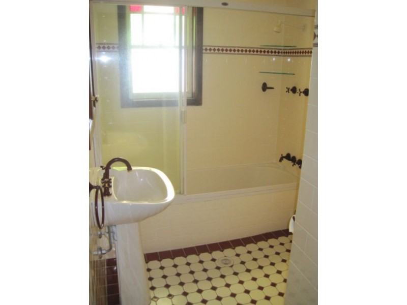 21 Dinabeth Ave,, Blacktown NSW 2148