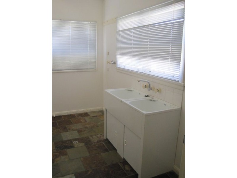 21 Dinabeth Ave,, Blacktown NSW 2148