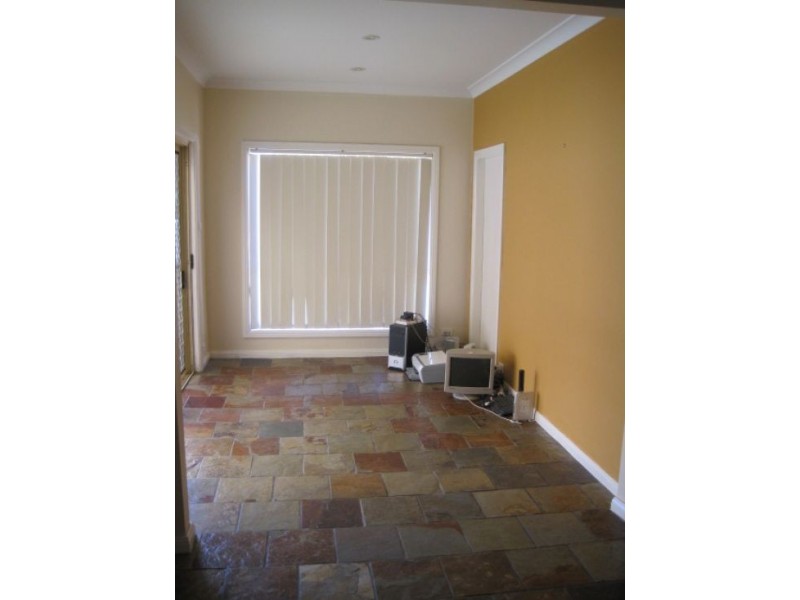 21 Dinabeth Ave,, Blacktown NSW 2148