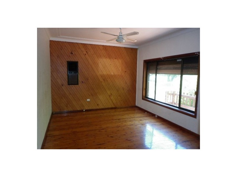 28 Railway Parade, Blacktown NSW 2148