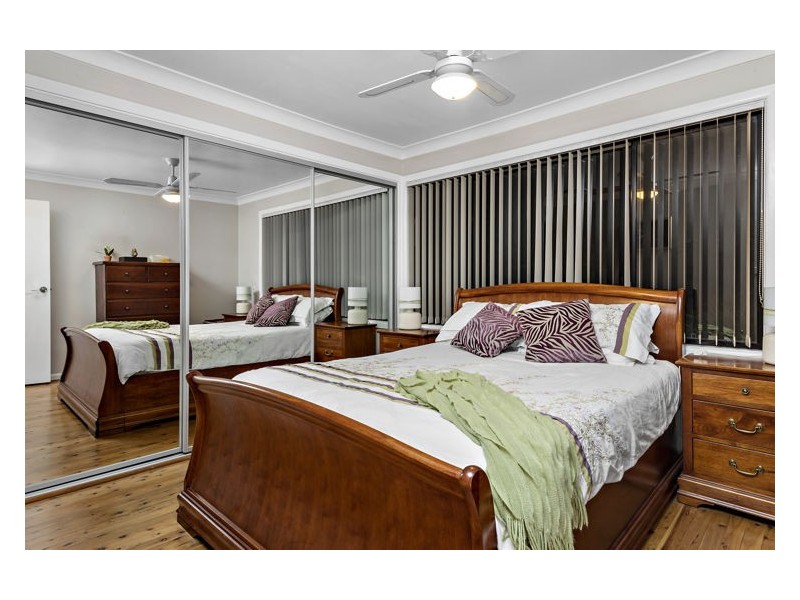 15 Desley Crescent, Prospect NSW 2148